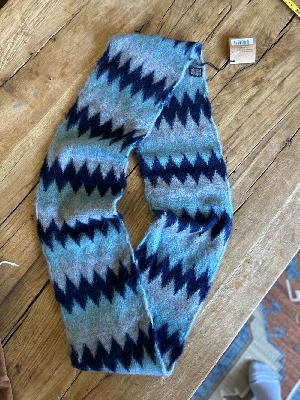 Andes Gifts alpaca blend Blue Patterned Wool infinity Scarf new native - Picture 4 of 7